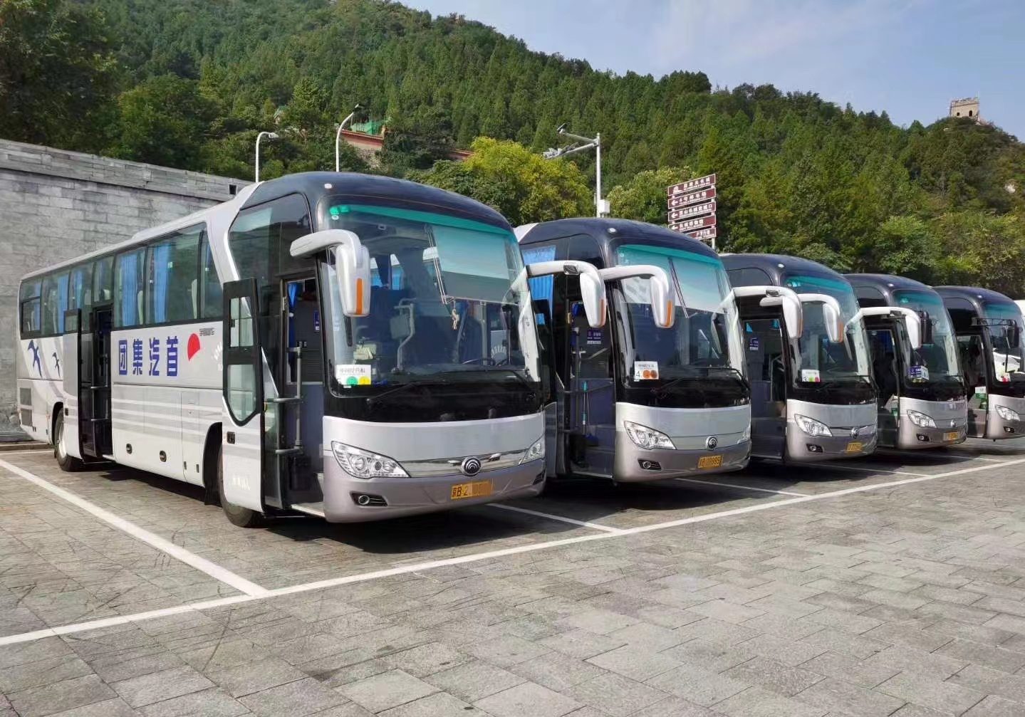 首汽環(huán)球中巴(38座)